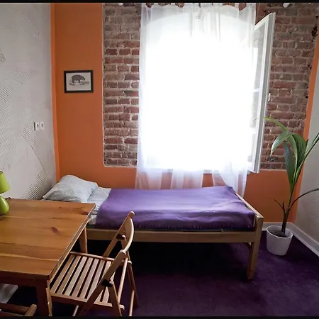 Hostel Emma